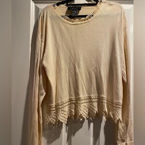 Vintage August Silk Cream Crochet Hem Women’s Blouse Top 100% silk Sz M